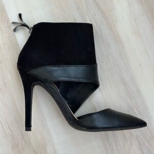 Black chick boots heels size7.5 Zara